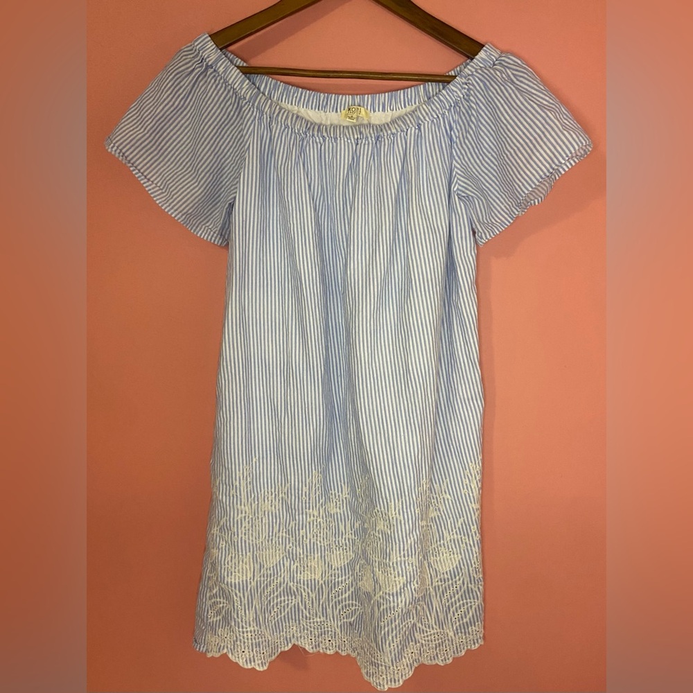 Kori America Shift Dress with Embroidery Detail | size S